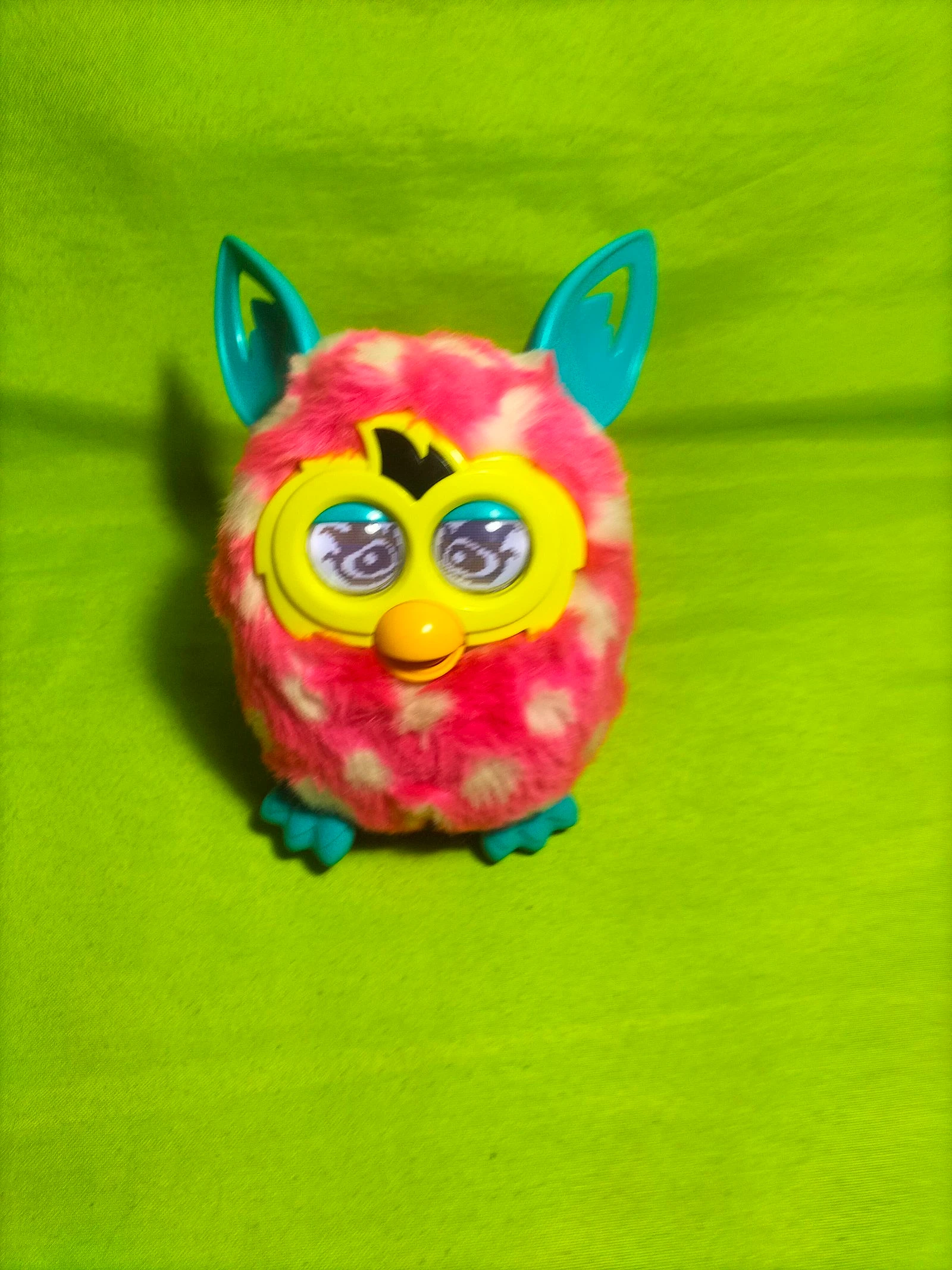 Furby mascota interactiva